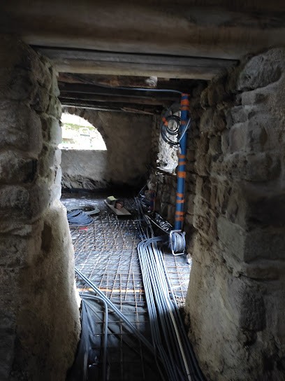 Jeremy ta pierre, Maçon à Chomelix