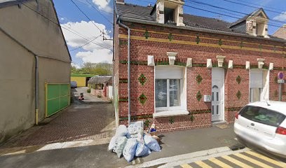 Peter Marcel Sarl, Maçon à Roye