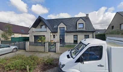 Eser, Maçon à Grande-Synthe