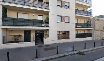 Super Artisan, Maçon à Saint-Denis