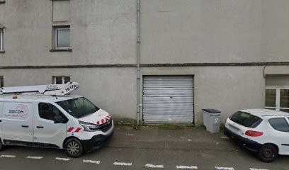 Bati Ouest, Maçon à Ploumagoar