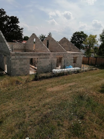 EOMB, Maçon à Pagney-derrière-Barine