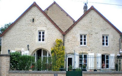 Yung Jean-Marie, Maçon à Châteauvillain