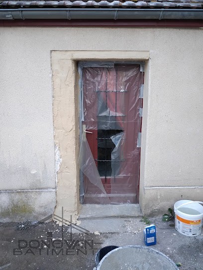 Donovan Batiment, Maçon à Saint-Aubin-sur-Yonne