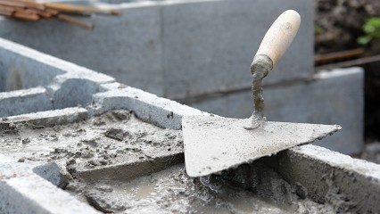 Renaud Matthieu, Maçon à Saint-Lambert-la-Potherie