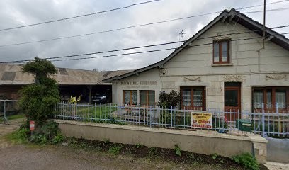 Czorny Jean-Pierre, Maçon à Courtenay