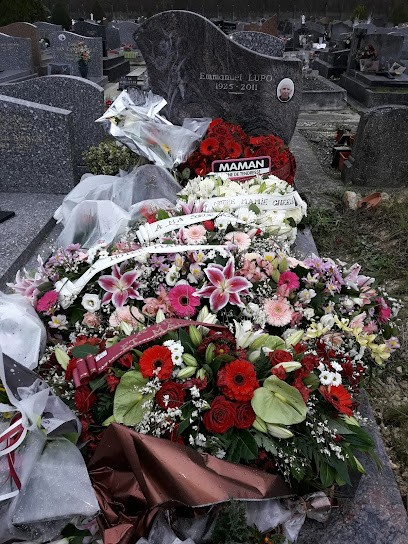 Pompe Funebres Feuillatre Josiane, Maçon à Montfermeil