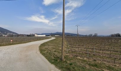 Beji Eurl, Maçon à Savasse