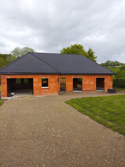 Ferreira Ribeiro Christophe, Maçon à Cuy-Saint-Fiacre