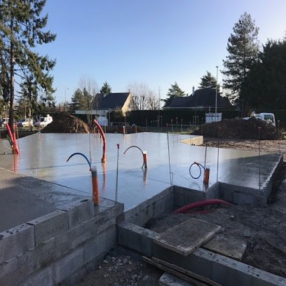 Roussiasse Mickael, Maçon à Soulaire-et-Bourg