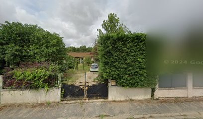 Peneaux, Maçon à Gironville-sur-Essonne