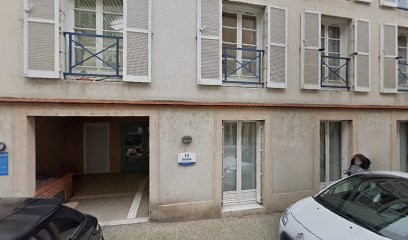 Maldan Sa, Maçon à Cusset