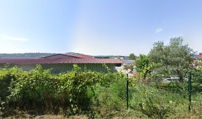 D.V.M (Démolition, VRD, Maçonnerie), Maçon à Millery