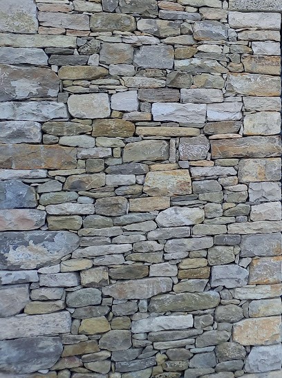 Laroppe Batiment, Maçon à Saint-Hippolyte-de-Caton