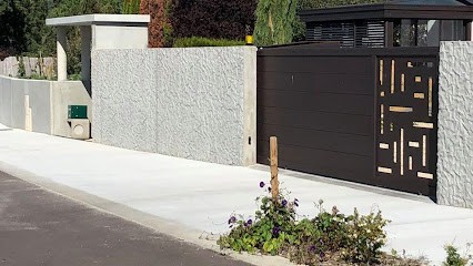 Sonobat, Maçon à Luxeuil-les-Bains