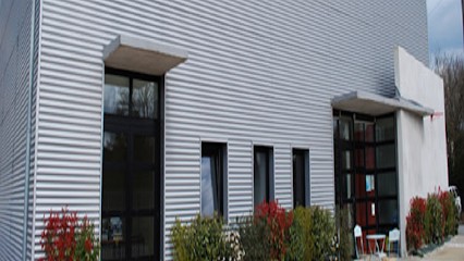 Ramella P, Maçon à Évron