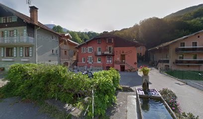 Habitat Savoyard Habitat Savoyard, Maçon à Aigueblanche