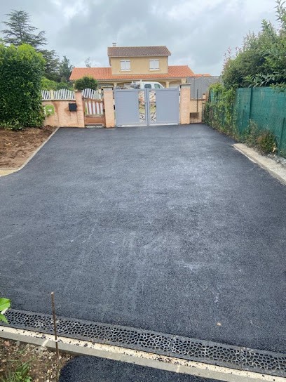 MTP MARTINEZ, Maçon à Lissieu