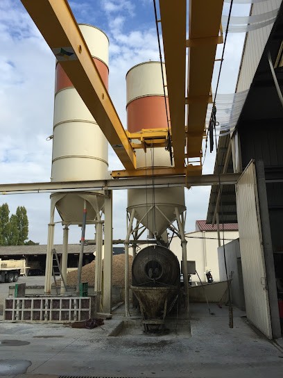 SAS Longeville, Maçon à Nersac