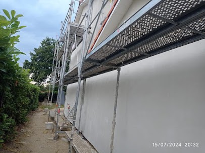 Kmi batiment, Maçon à Clichy