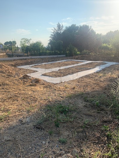 A L TP, Maçon à Poussan