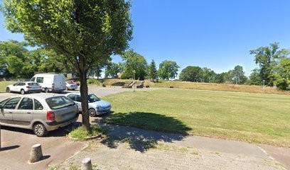 Oz Talip, Maçon à Redon