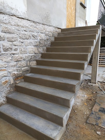 Dornic Mikael Maçonnerie, Maçon à Dinan