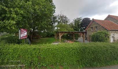 L'hotellier Benoît, Maçon à Saint-Clair-sur-l'Elle