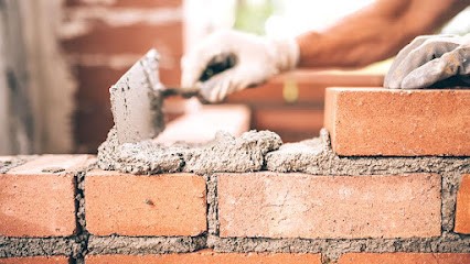 TRL Maçonnerie, Maçon à Ussac