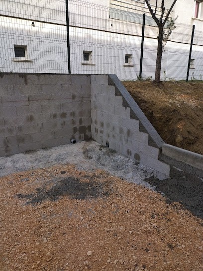 JS Constructions, Maçon à Rodilhan