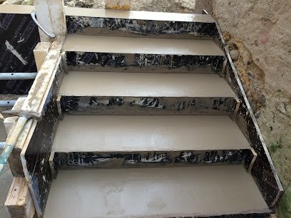 HELINE YALCINKAYA, Maçon à Lormont