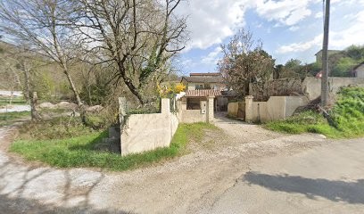 Barge Construction, Maçon à Serpaize