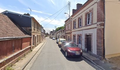 Aumont Lionel, Maçon à Breteuil