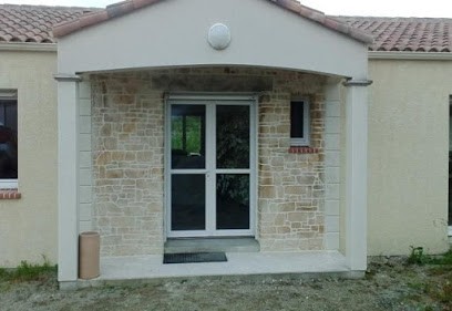 Guérin Maçonnerie, Maçon au Pellerin