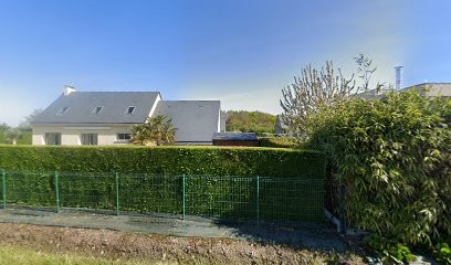 Coron Mathieu, Maçon à Créances