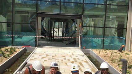 Abella & Co, Maçon à Louzac-Saint-André