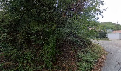 Akin, Maçon à Étrembières