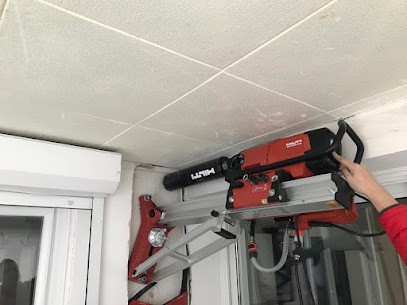 Carotteur De France, Maçon à Écully