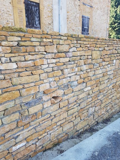 Aujogue Sarl, Maçon à Porte des Pierres Dorées