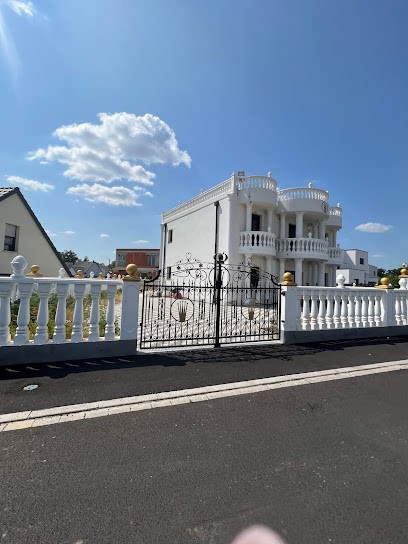 Baki-Bati, Maçon à Saint-Louis