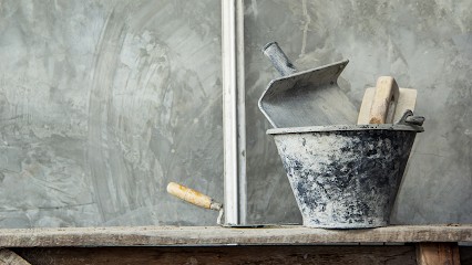 RNB, Maçon à Saint-Sauveur-de-Carrouges