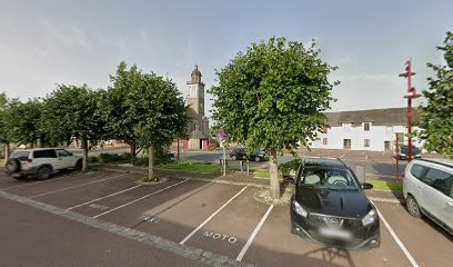 Populaire, Maçon à Saint-Amand-Villages