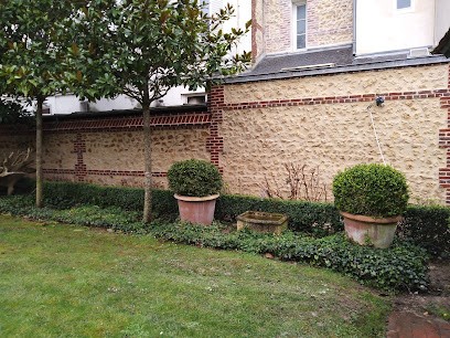 Lavin-cardo Maçonnerie, Maçon à Surville