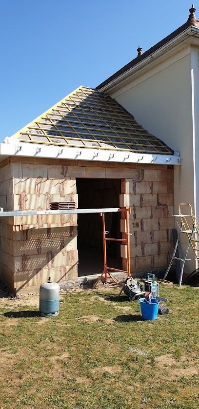 Les Batisseurs Crepynois, Maçon à Russy-Bémont