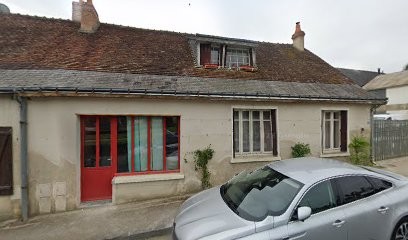 T.R.B., Maçon à Loché-sur-Indrois