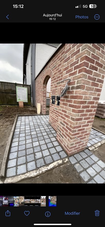 Giuseppe Salamone construction, Maçon à Lys-lez-Lannoy