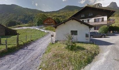 RH Freres, Maçon à Saint-Ferréol