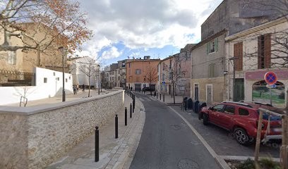 Paseri Yves, Maçon à Marignane