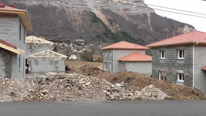 Sas Keskinercan, Maçon à Grenoble