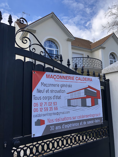 Maçonnerie Caldeira, Maçon à Saint-Arnoult-en-Yvelines